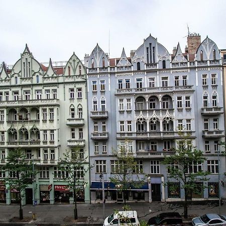 Pastel Art Deco 3Bdr Ruterra Apt Prague Exterior photo